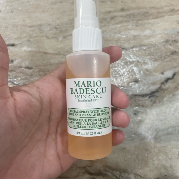 Mario Badescu Aloe and Rosewater Facial Spray - Picture 6 of 7